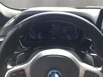 BMW 530e xDrive LIMOUSINE M SPORT LED AHK HIFI