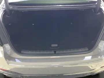 BMW 530e xDrive LIMOUSINE M SPORT LED AHK HIFI