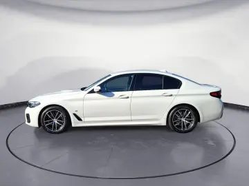 BMW 520d M SPORT Head-Up Driving Assistant Harman Ka