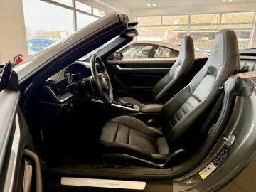 PORSCHE 911 992 Turbo Cabrio SportDesign InnoD Burmester
