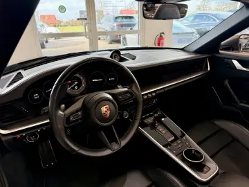 PORSCHE 911 992 Turbo Cabrio SportDesign InnoD Burmester