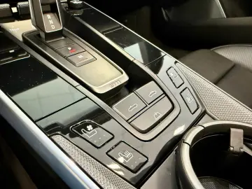 PORSCHE 911 992 Turbo Cabrio SportDesign InnoD Burmester