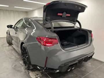 BMW M4 Competition Coupé Carbon-Keramik-Bremse . PA.