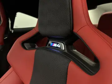 BMW M4 Competition Coupé Carbon-Keramik-Bremse . PA.