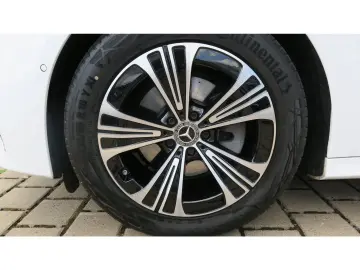 MERCEDES-BENZ E 220 d 4M Avantgarde Fahrass-Paket Pa…