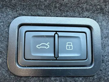 AUDI A6 Lim. 40 TDI quattro sport Leder Memory Kamera