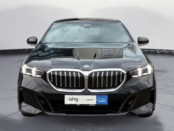 BMW 520d xDrive Limousine M Sportpaket Komfortsitze