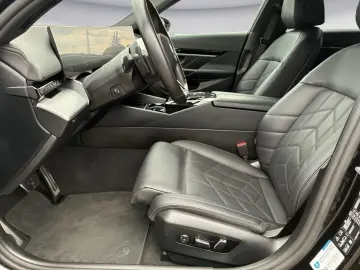BMW 520d xDrive Limousine M Sportpaket Komfortsitze