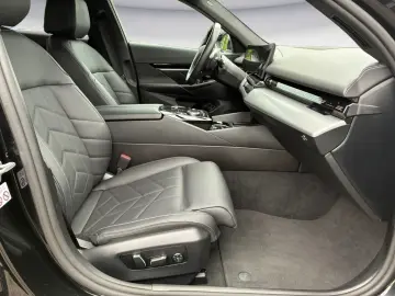BMW 520d xDrive Limousine M Sportpaket Komfortsitze