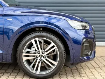 AUDI Q5 quattro S-Line MATRIX AHK Pano Luft MASSAGE