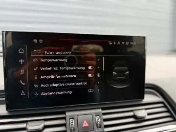 AUDI Q5 quattro S-Line MATRIX AHK Pano Luft MASSAGE