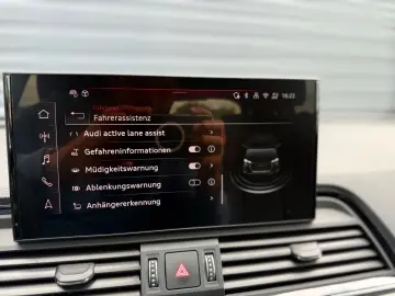 AUDI Q5 quattro S-Line MATRIX AHK Pano Luft MASSAGE