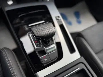 AUDI Q5 quattro S-Line MATRIX AHK Pano Luft MASSAGE