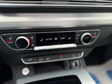 AUDI Q5 quattro S-Line MATRIX AHK Pano Luft MASSAGE