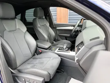 AUDI Q5 quattro S-Line MATRIX AHK Pano Luft MASSAGE