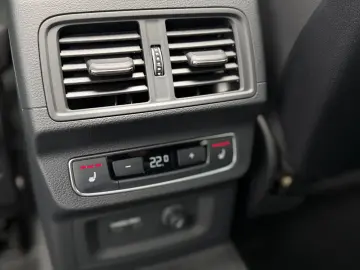 AUDI Q5 quattro S-Line MATRIX AHK Pano Luft MASSAGE