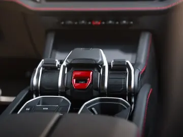 LAMBORGHINI Urus 4.0 V8 PHEV SE