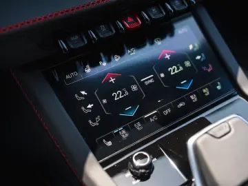 LAMBORGHINI Urus 4.0 V8 PHEV SE
