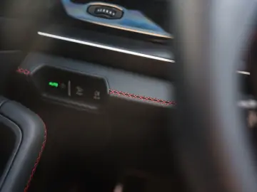 LAMBORGHINI Urus 4.0 V8 PHEV SE