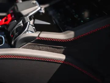 LAMBORGHINI Urus 4.0 V8 PHEV SE