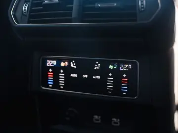 LAMBORGHINI Urus 4.0 V8 PHEV SE
