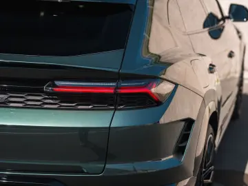 LAMBORGHINI Urus 4.0 V8 PHEV SE