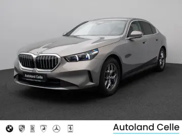 BMW 520d Kamera DAB Leder Ad.LED Alarm Sport 18Zoll