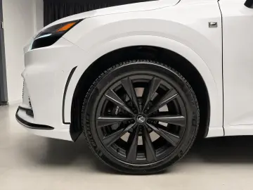 Lexus RX500h F Sport