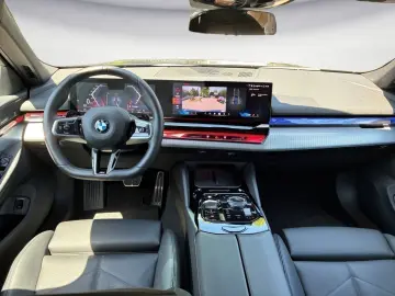 BMW 520d M SPORT PRO harman kardon Driving Assistant