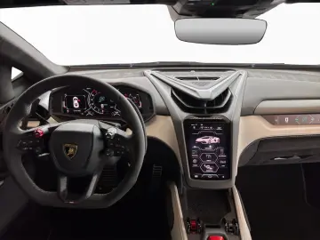 LAMBORGHINI Revuelto 6.5 V12 HPEV