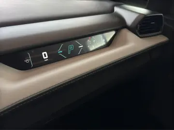 LAMBORGHINI Revuelto 6.5 V12 HPEV
