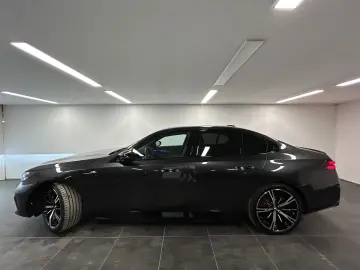 BMW i5 M60 xDrive Limousine M Sportpaket Pro Harman