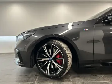 BMW i5 M60 xDrive Limousine M Sportpaket Pro Harman