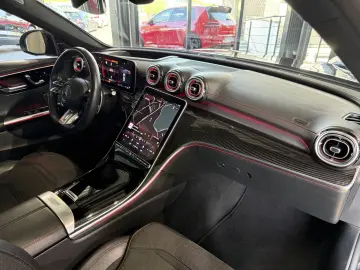 MERCEDES-BENZ C 43 AMG 4Matic PERF.ABGAS PANO BURMESTER 360
