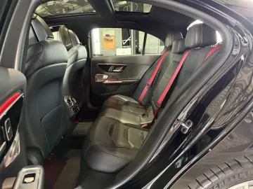 MERCEDES-BENZ C 43 AMG 4Matic PERF.ABGAS PANO BURMESTER 360