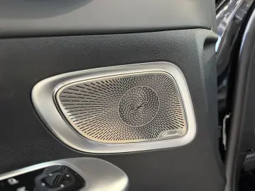 MERCEDES-BENZ C 43 AMG 4Matic PERF.ABGAS PANO BURMESTER 360