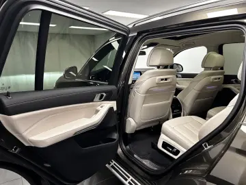 BMW X7 xDrive40i Head-Up DAB LED Komfortzgn. Soft-Cl