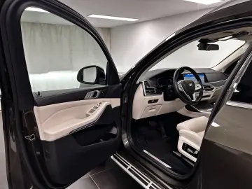 BMW X7 xDrive40i Head-Up DAB LED Komfortzgn. Soft-Cl