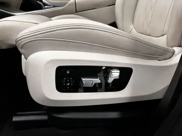 BMW X7 xDrive40i Head-Up DAB LED Komfortzgn. Soft-Cl