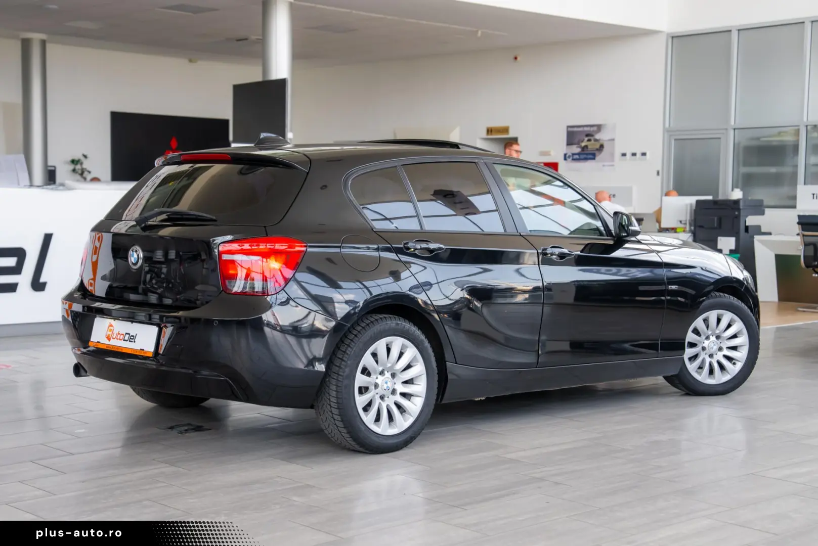 BMW 1 Series 2011 — imagine 8