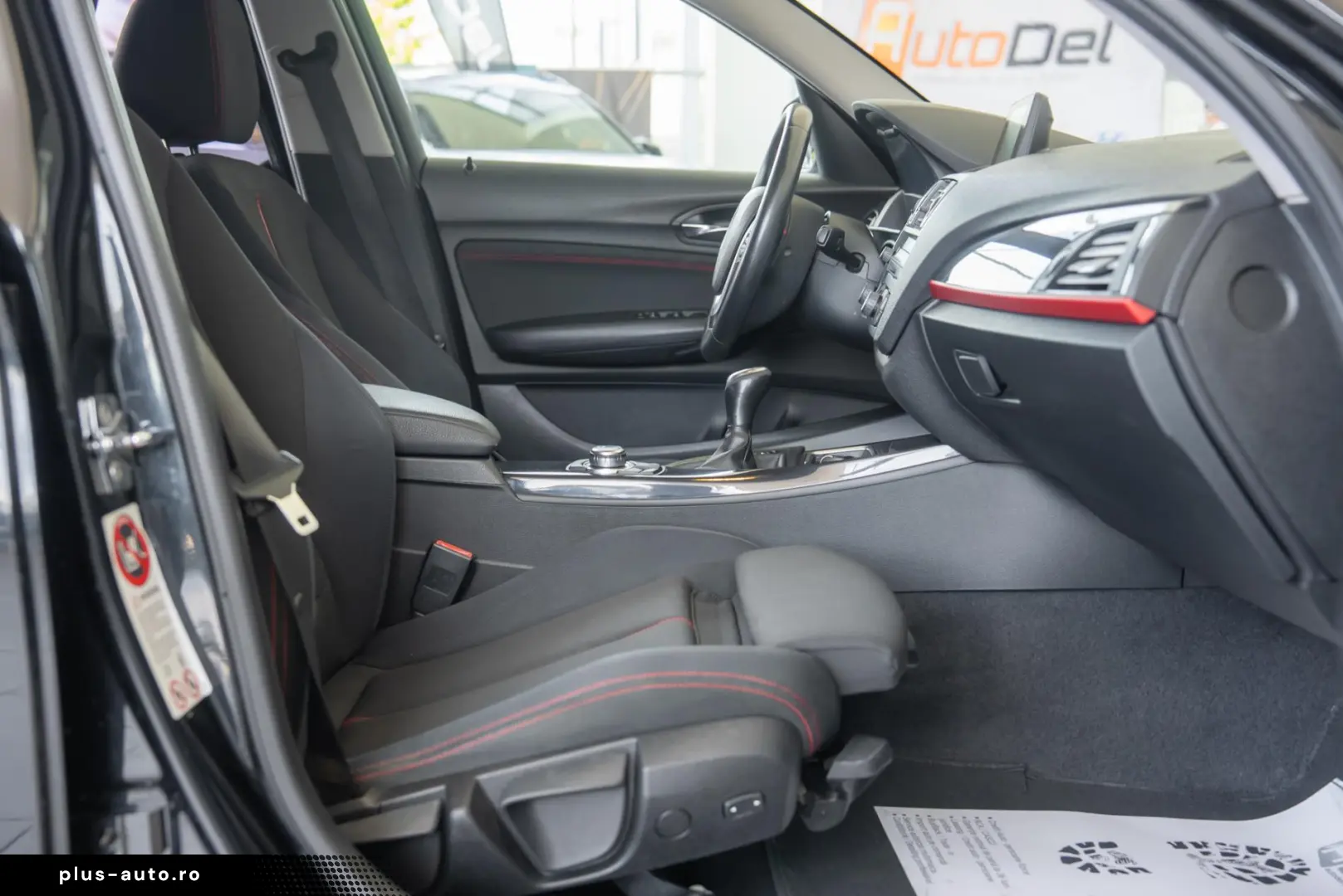 BMW 1 Series 2011 — imagine 12