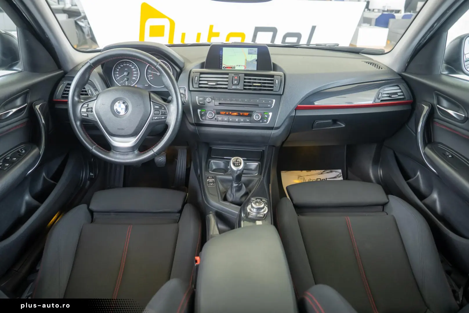BMW 1 Series 2011 — imagine 16