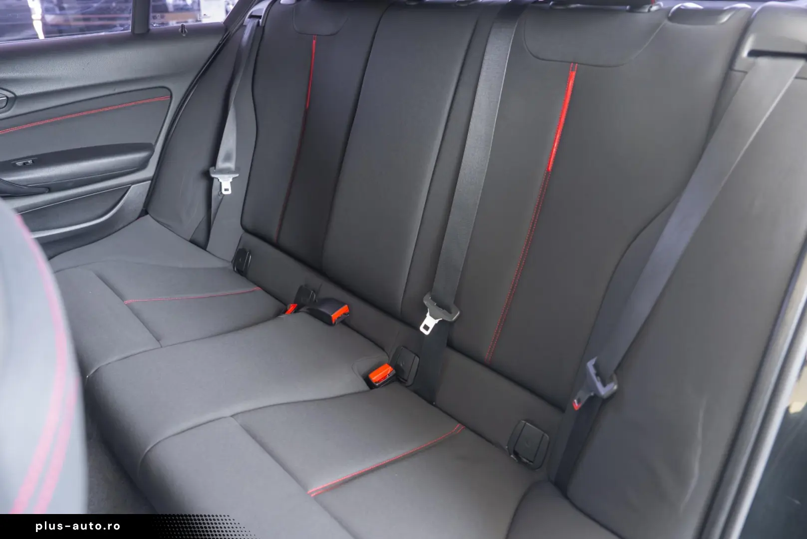 BMW 1 Series 2011 — imagine 22