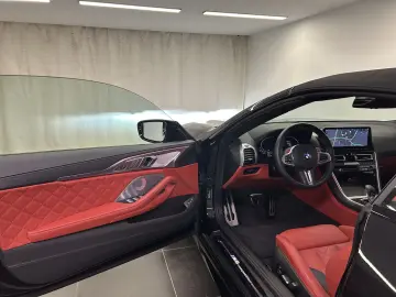 BMW M8 Cabrio Competition Paket B&W Laser DAB Nacken