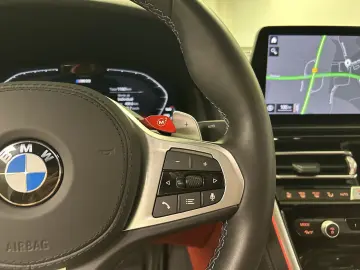 BMW M8 Cabrio Competition Paket B&W Laser DAB Nacken