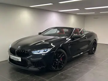 BMW M8 Cabrio Competition Paket B&W Laser DAB Nacken