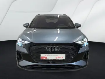 AUDI Q4 45 e-tron quattro S line Pano Matrix Wärmep.