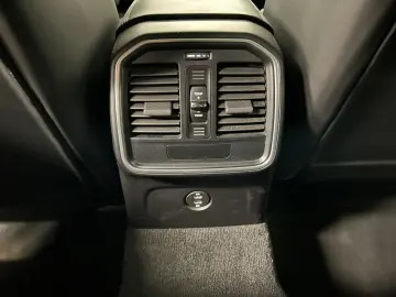 PORSCHE Macan S S Bose Pano. AHK DAB LED RFK PDC