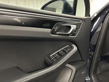 PORSCHE Macan S S Bose Pano. AHK DAB LED RFK PDC