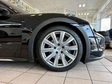 PORSCHE Taycan 4 Cross Turismo Beifahrerdisplay ACC HUD